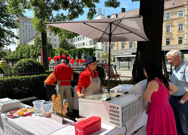 SQM Immobilien Sommerfest Event Eis Patagon